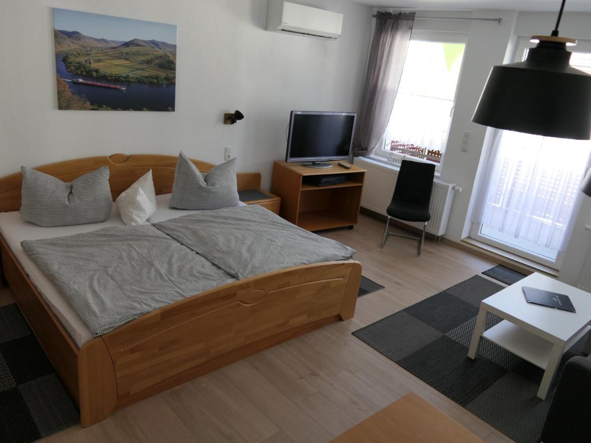 Ferienwohnungen Und Appartements - Haus Budinger Alf Luaran gambar