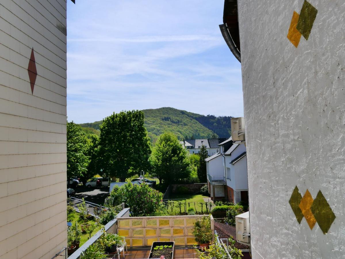 Ferienwohnungen Und Appartements - Haus Budinger Alf Luaran gambar