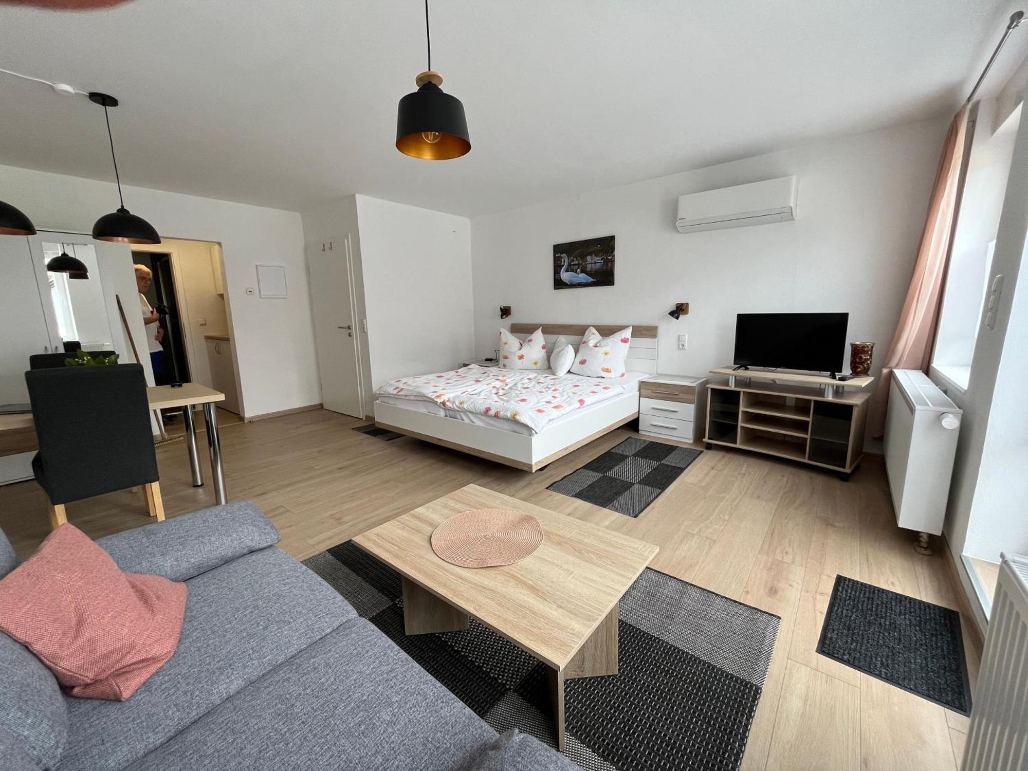Ferienwohnungen Und Appartements - Haus Budinger Alf Luaran gambar