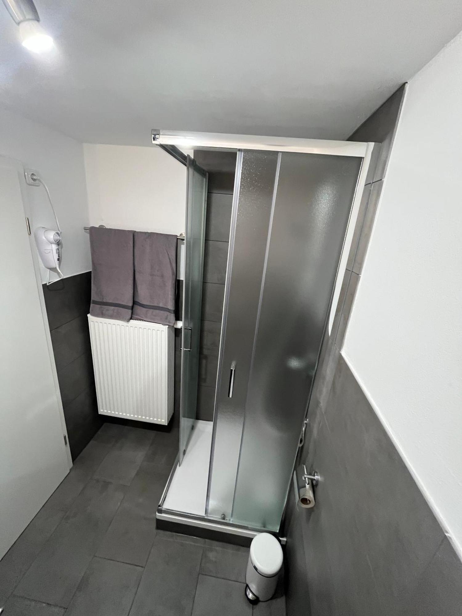 Ferienwohnungen Und Appartements - Haus Budinger Alf Luaran gambar