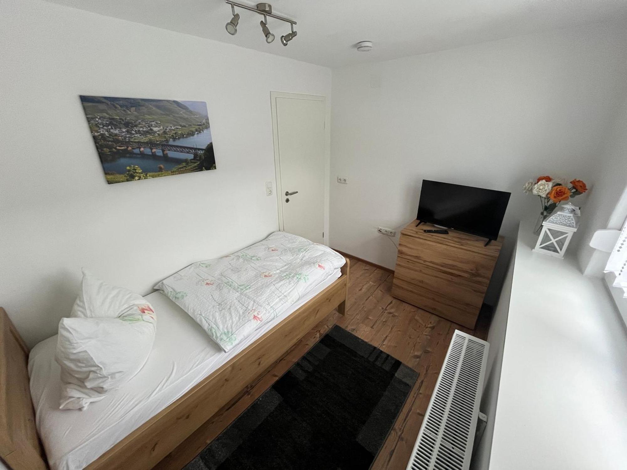 Ferienwohnungen Und Appartements - Haus Budinger Alf Luaran gambar