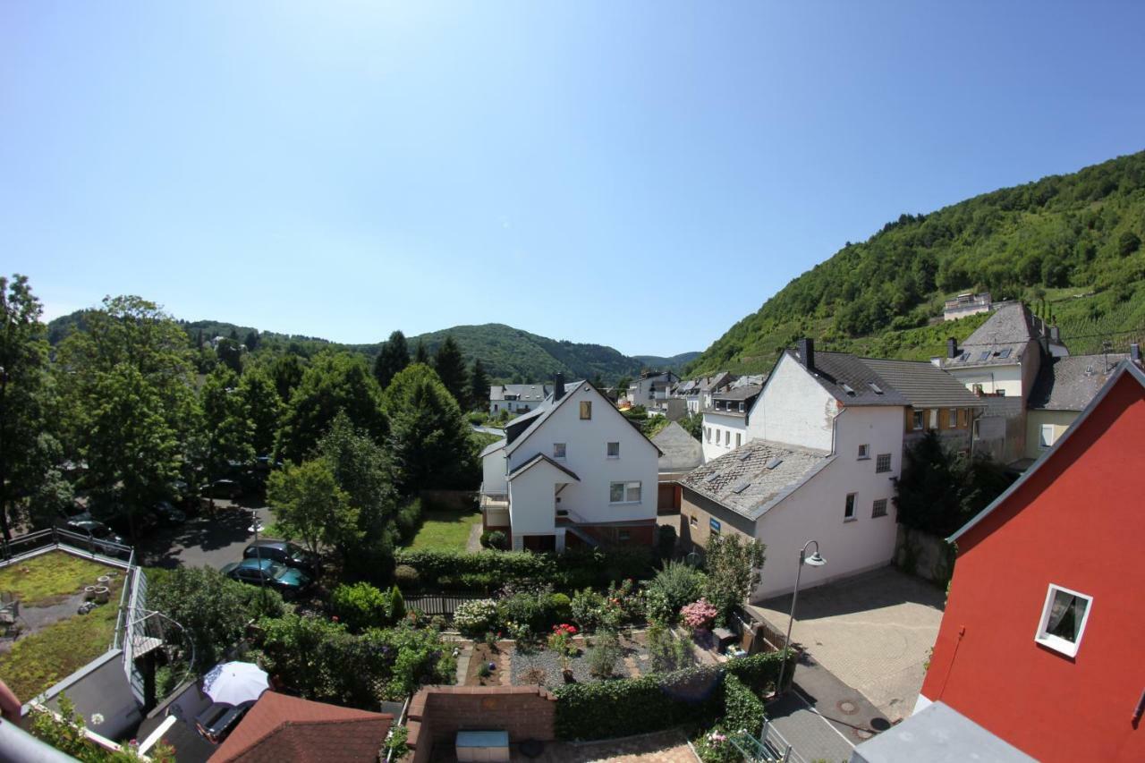 Ferienwohnungen Und Appartements - Haus Budinger Alf Luaran gambar
